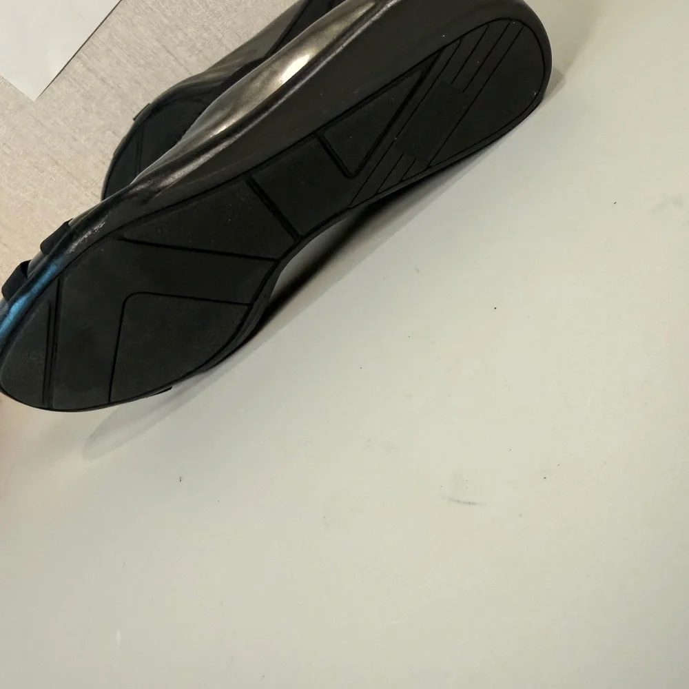 Anne Klein Sport Womens AKDefinitely gray/ Black‎ Patent Wedge Pump US 10M